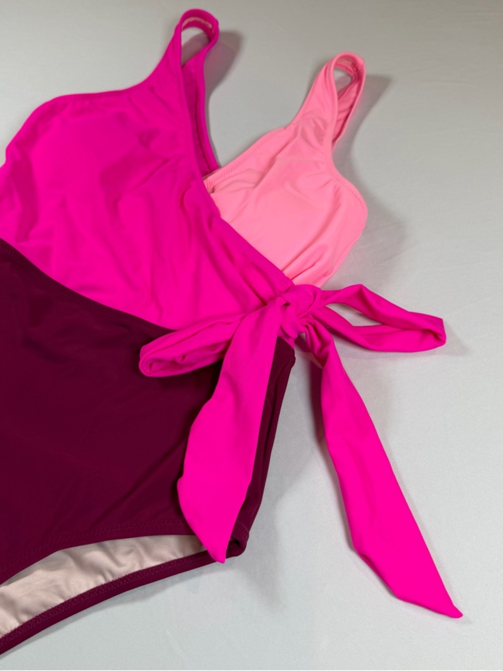 Cupshe Colorblock One-Piece Swimsuit in Hot Pink, Light Pink, and Burgundy Small